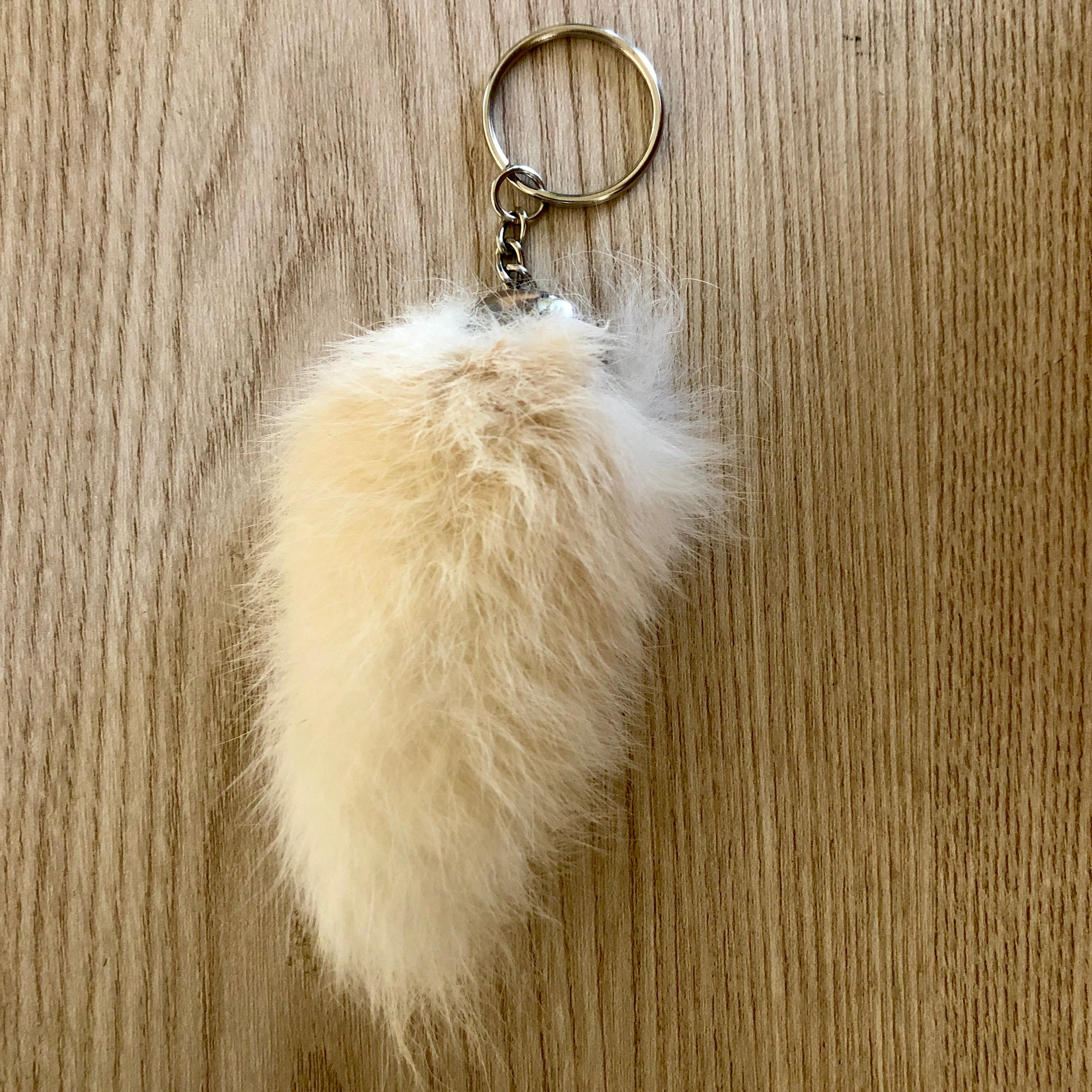 Tail keychain top